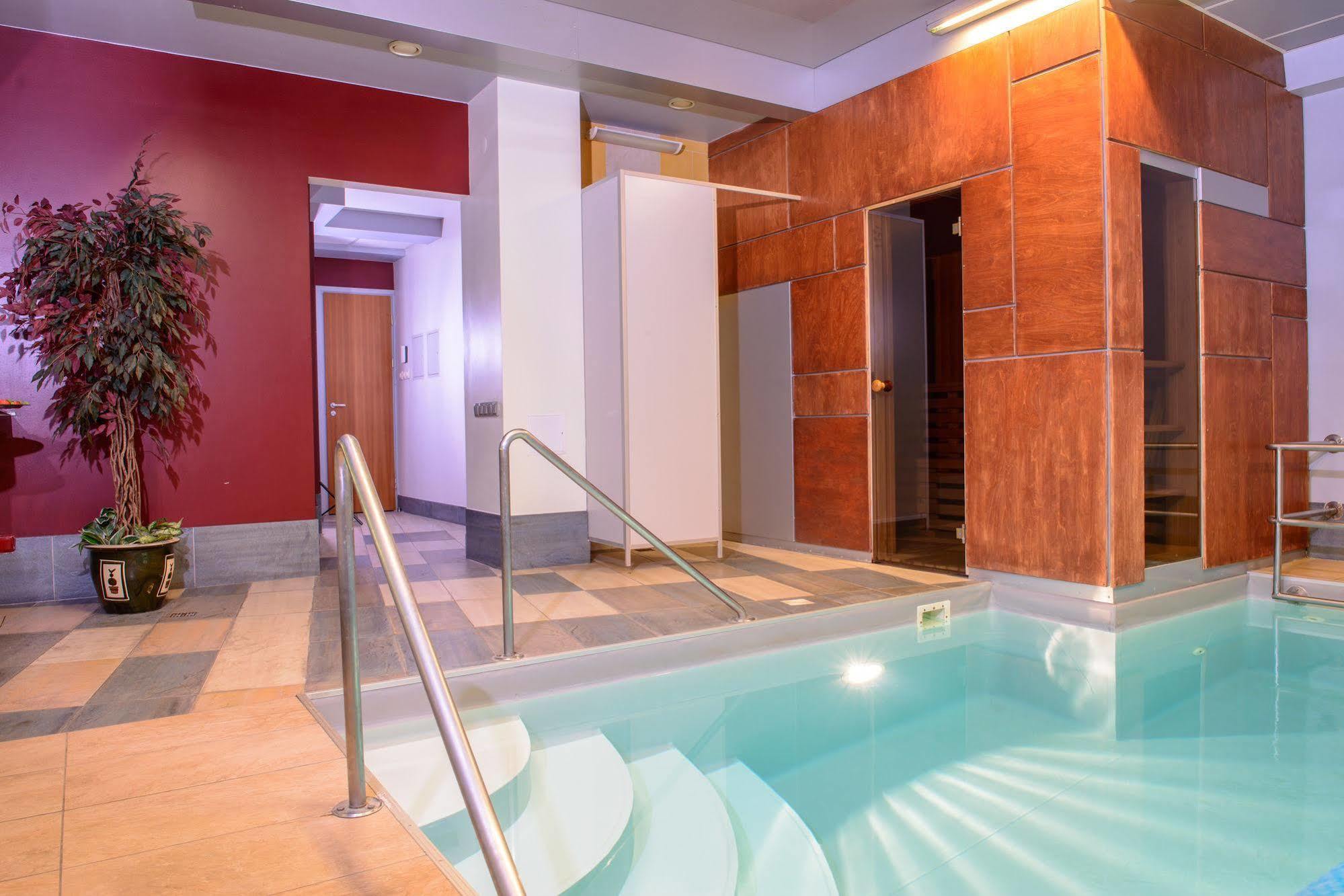 Hotel Zemaites 3*